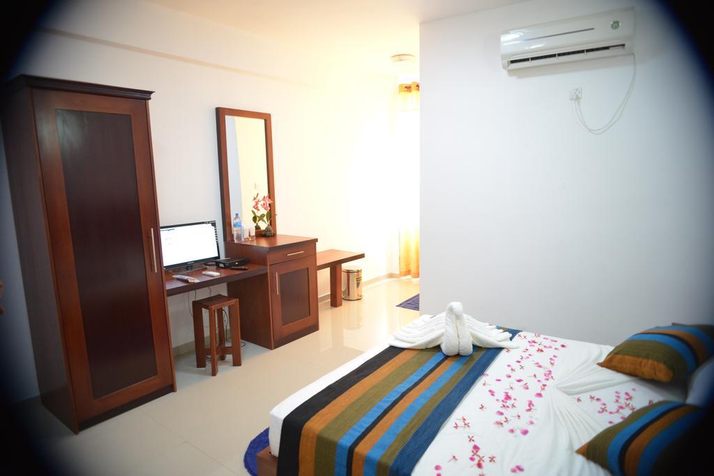 Hotel Kamrel Курунегала Номер фото
