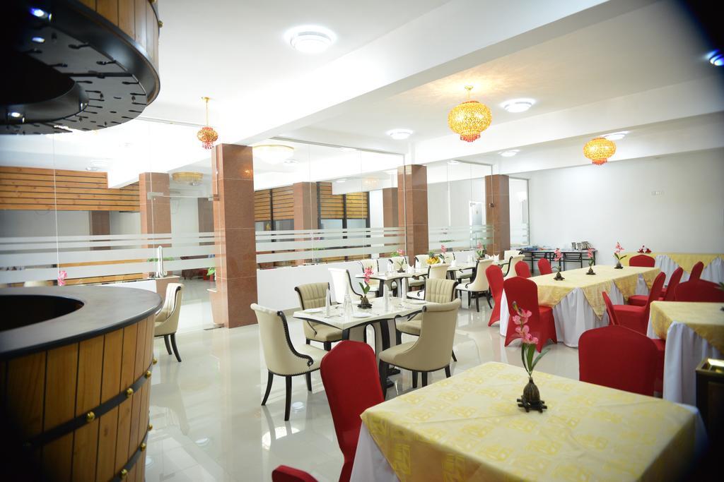 Hotel Kamrel Курунегала Экстерьер фото