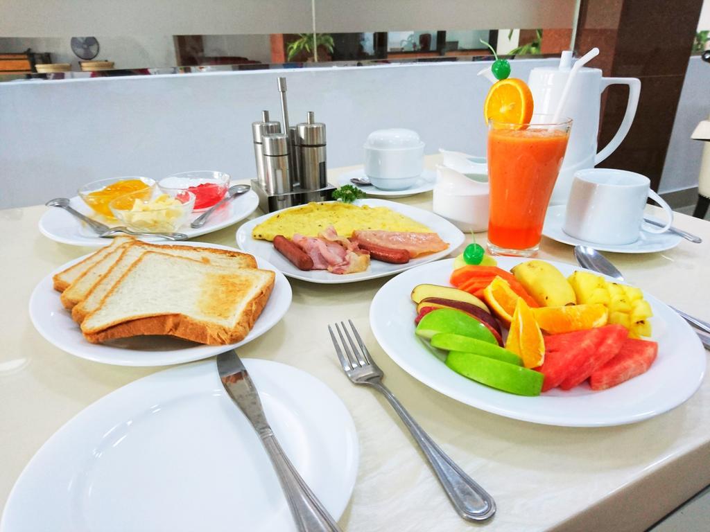 Hotel Kamrel Курунегала Экстерьер фото